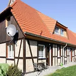 Lägenhet Neuendorfkrug, Lutow