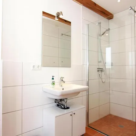 Neuendorfkrug L Tow Apartment *