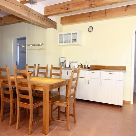 Neuendorfkrug, * Lutow